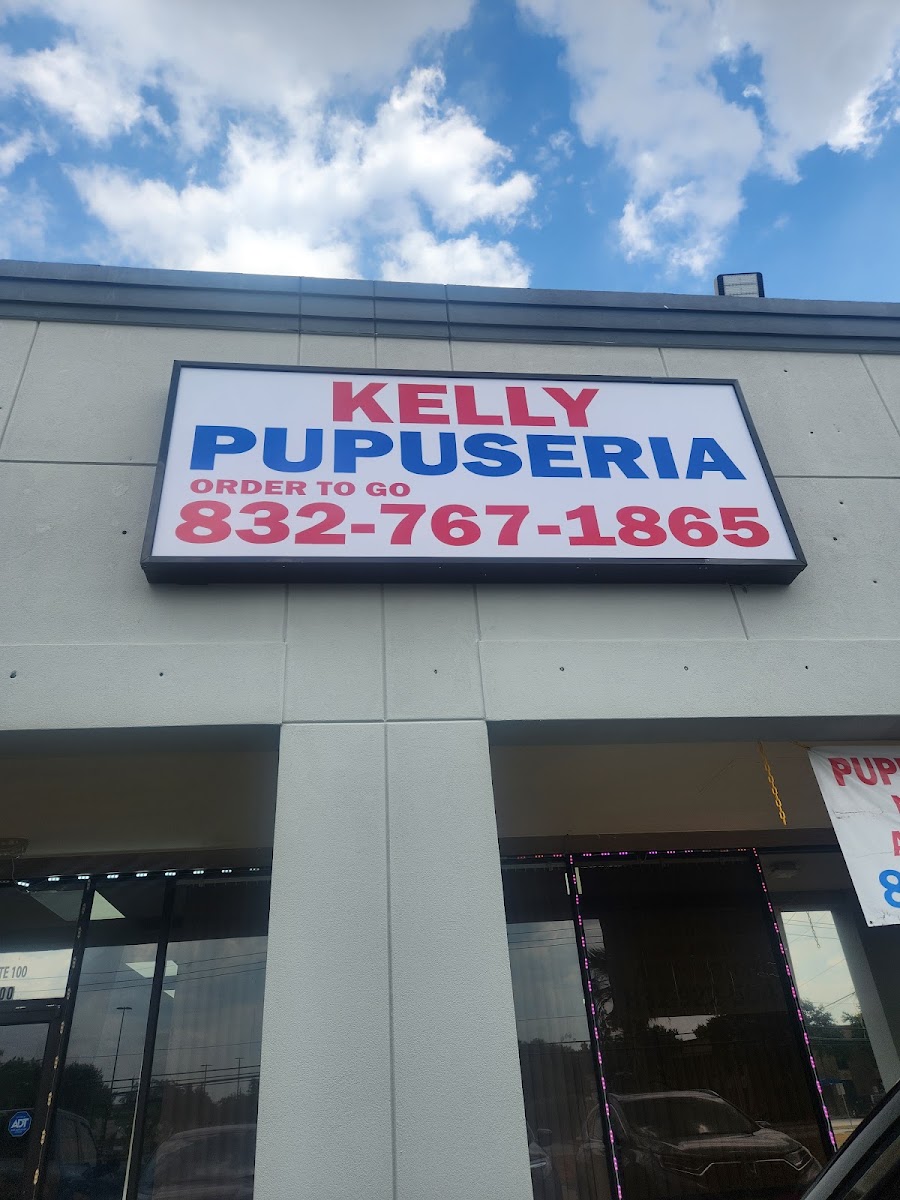 Kelly Pupuseria
